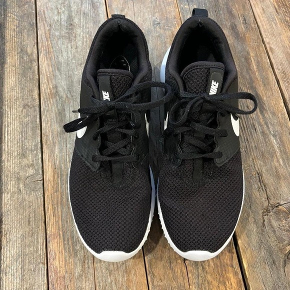 Nike athletic‎ shoes golf shoes - Picture 2 of 8